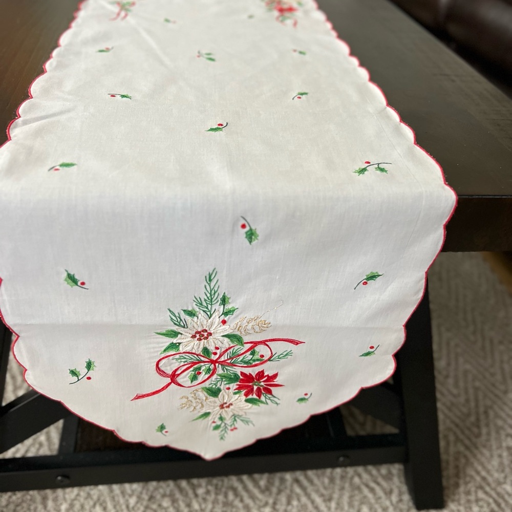Christmas Table runner vintage
